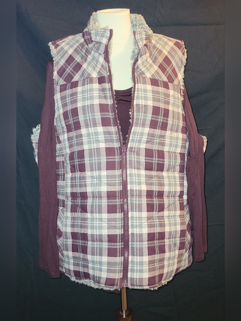 Maurices 2 Piece Set Plaid Puffer Vest An Top